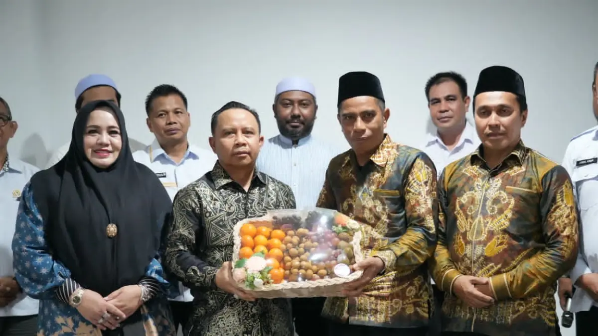 Bupati Tapin H Yamani Sambangi Kafilah MTQ di Batola, Beri Motivasi Langsung Jelang Perlombaan