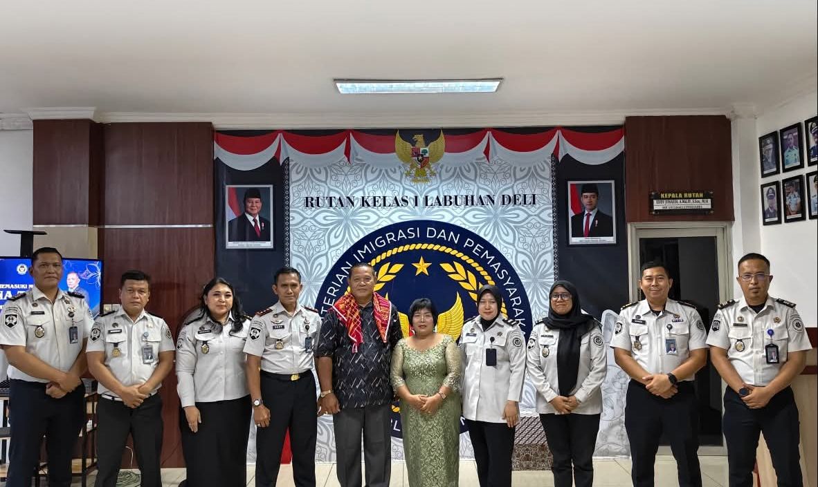 Rutan Kelas I Labuhan Deli Lepas Anrias Lembab Tarigan, Kepala Rutan Soroti Dedikasi 15 Tahun di Pemasyarakatan