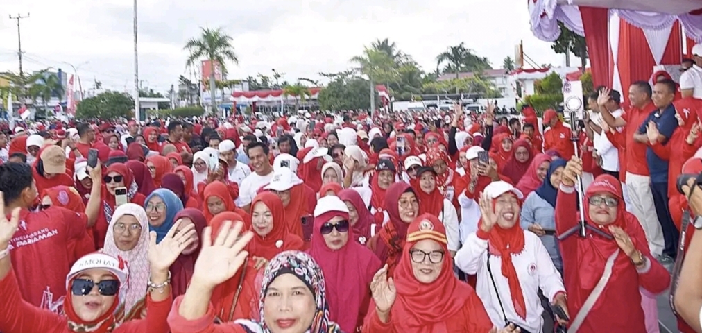 Ribuan Warga Padati Jalan Sehat HUT RI di Pariaman, Wali Kota: Udara Bersih Kunci Kualitas Hidup