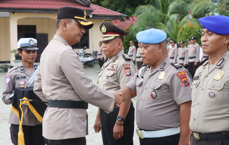 31 Personel Polres Kepulauan Yapen Naik Pangkat, Kapolres: Ini Amanah yang Harus Dipertanggungjawabkan