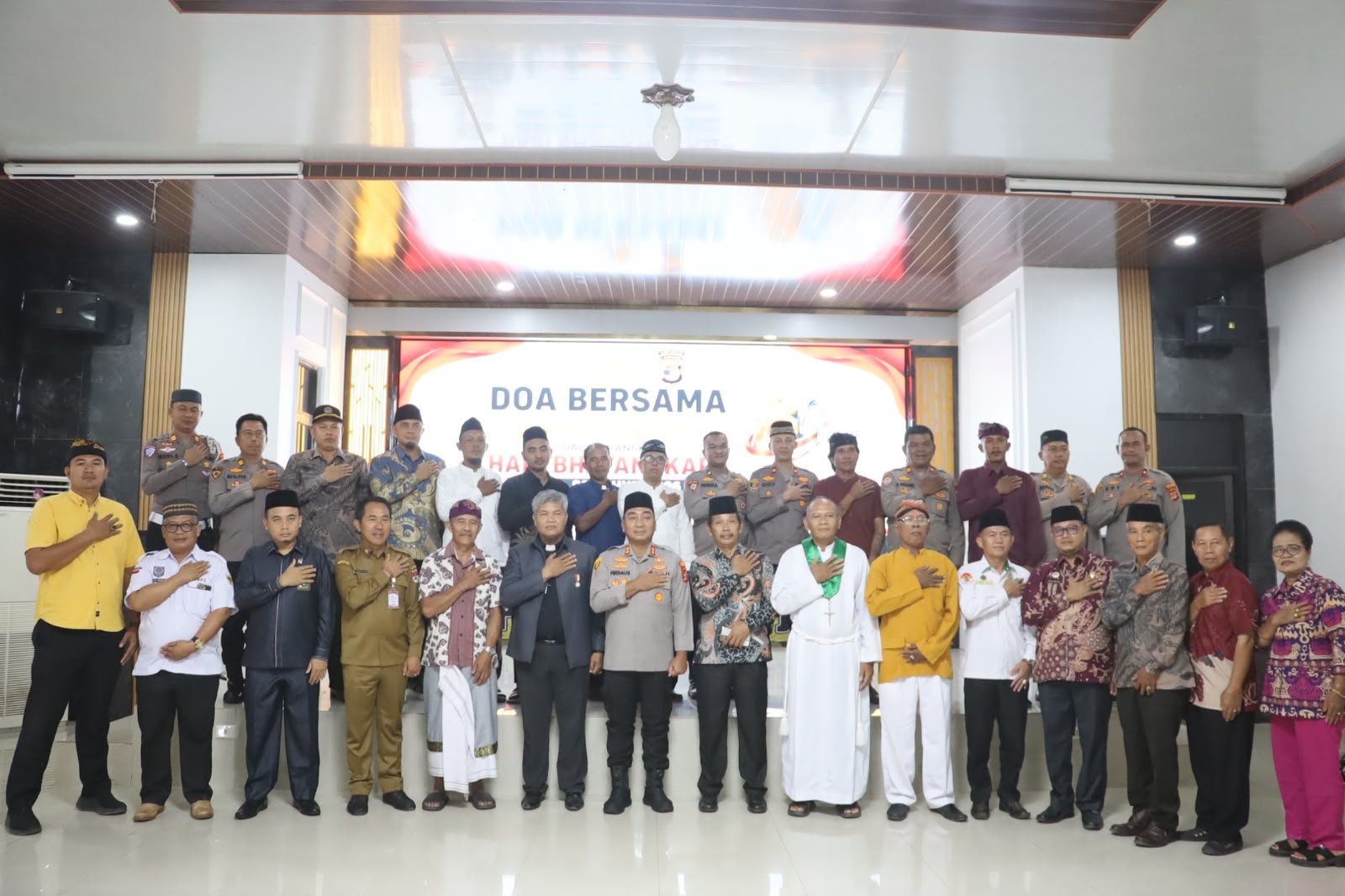 Polres Mesuji Gelar Doa Bersama Lintas Agama Jelang Hari Bhayangkara Ke-80, Kapolres Ajak Perkuat Toleransi