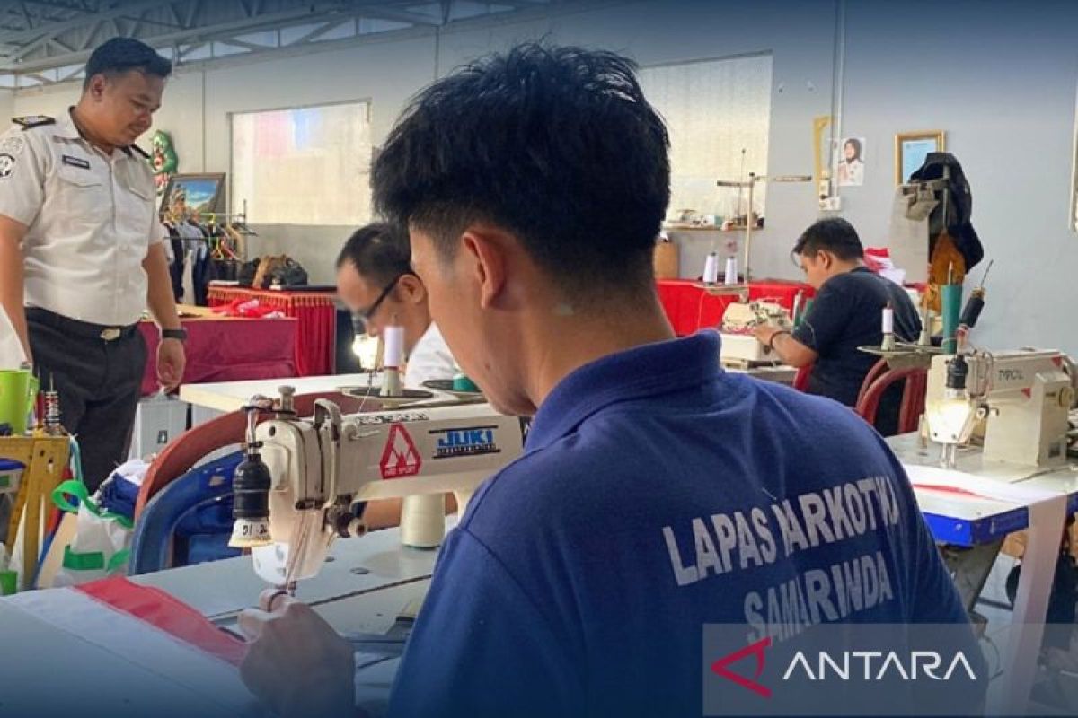 Lapas Narkotika Samarinda Latih WBP Produksi Umbul-Umbul HUT RI hingga Panen Sawi, Bekal Kembali ke Masyarakat