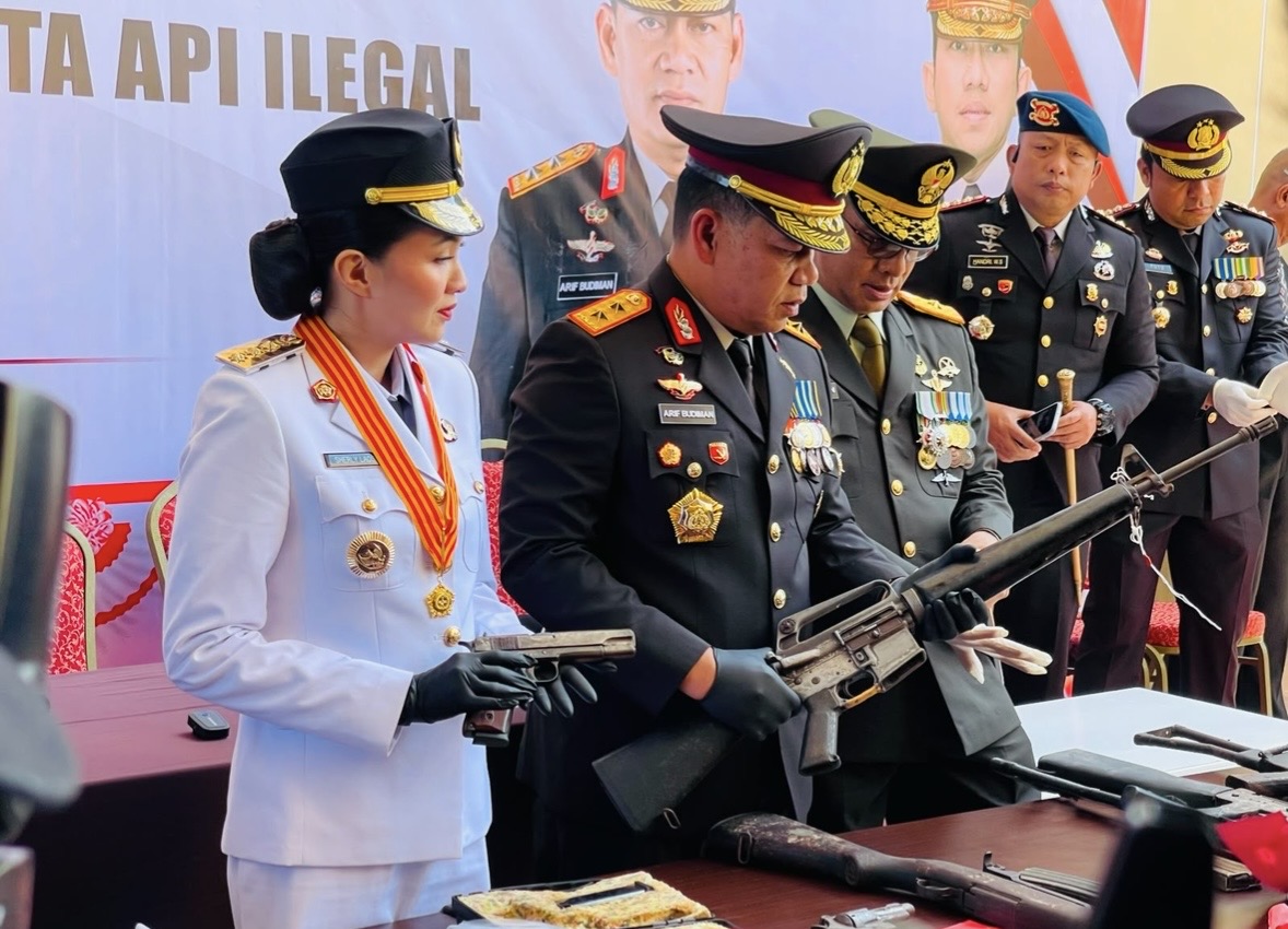 16 Pucuk Senpi Ilegal Diserahkan Warga Halmahera Utara ke Polda Maluku Utara, 4 Pucuk Diduga Hendak Dijual ke KKB Papua