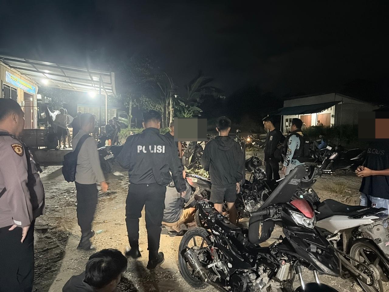 Polsek Sepang Amankan 10 Motor dan Paksa Pemuda Lepas Knalpot Brong saat Balap Liar di Kampuri, Gunung Mas