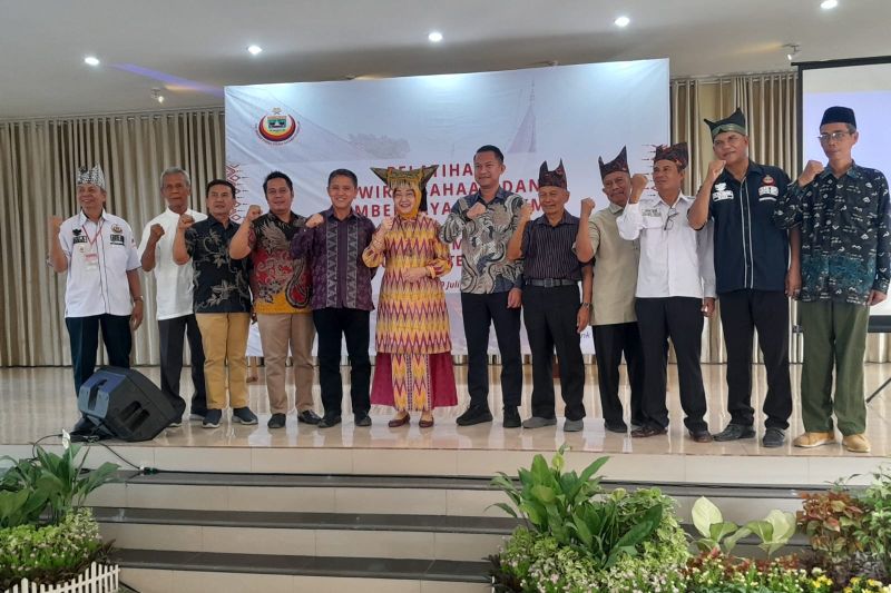 IKM Sulteng Latih 80 Pelaku UMKM di Palu, Bekali Strategi Usaha hingga Digitalisasi Pemasaran