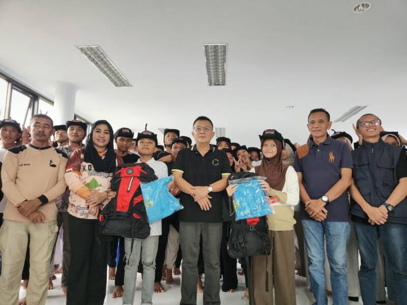 Ketua Kwarcab Konawe Lepas 57 Peserta Jamnas XII 2026 di Cibubur, Tekankan Disiplin dan Kekompakan Tim