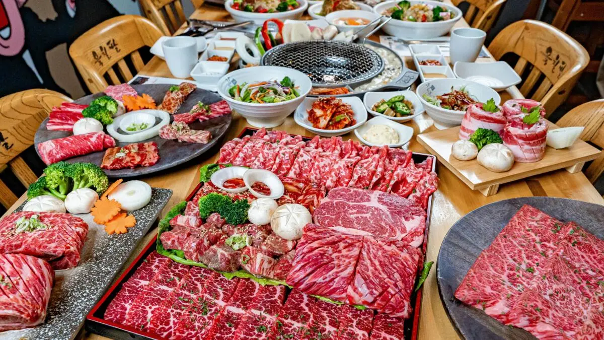 5 Restoran Korea Hits di Cirebon: Tteokbokki Keju Lumer hingga Korean BBQ Sepuasnya, Mulai Rp20 Ribu