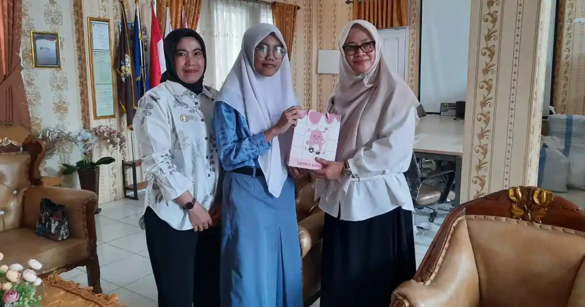 Siswi SMAN 1 Gedongtataan Muli Salma Atsila Wakili Lampung di FL3SN Nasional Lewat Cerpen Bahasa Lampung