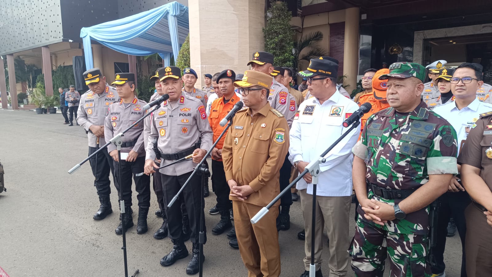 Kapolda Banten Hengki Pimpin Apel Siaga Karhutla, Gubernur Andra Soni dan TNI Ikut Dilibatkan