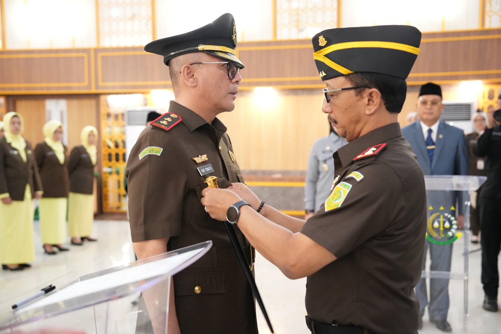 Kajati Sumsel Nurcahyo Lantik 4 Pejabat Baru, Kiki Yonata Resmi Pimpin Kejari MUBA dan Mohammad Nasir Jabat Kajari Palembang