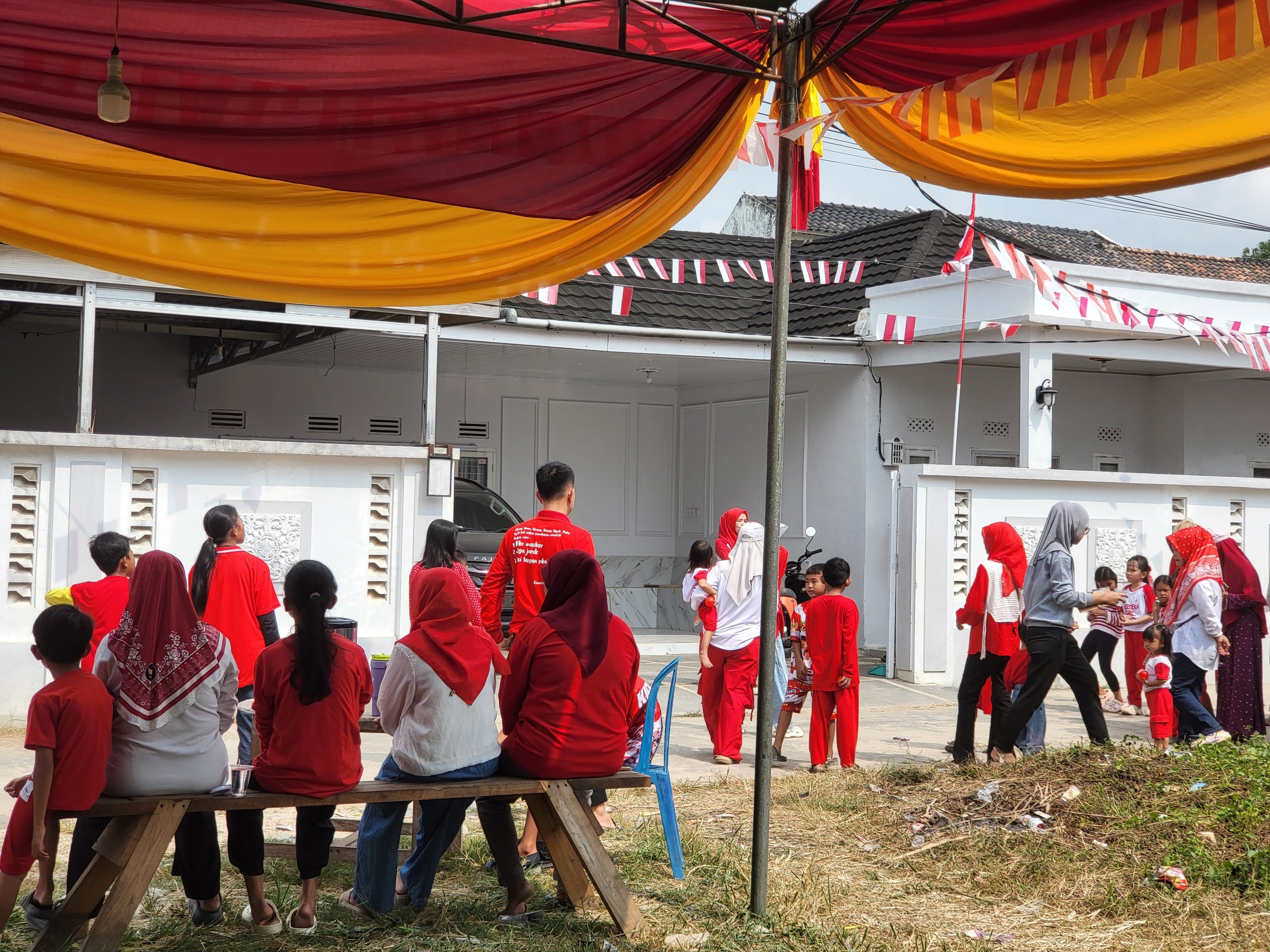 Lomba 17-an di Griya Al-Kautsar Palembang: Orang Tua Jadi Suporter Paling Ramai, Warga Berharap Jadi Agenda Tahunan