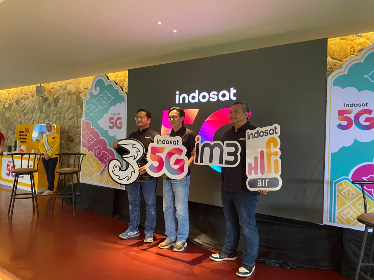 Indosat Resmi Aktifkan Jaringan 5G di Cirebon, Pelajar hingga UMKM Dapat Akses Gratis AI Premium