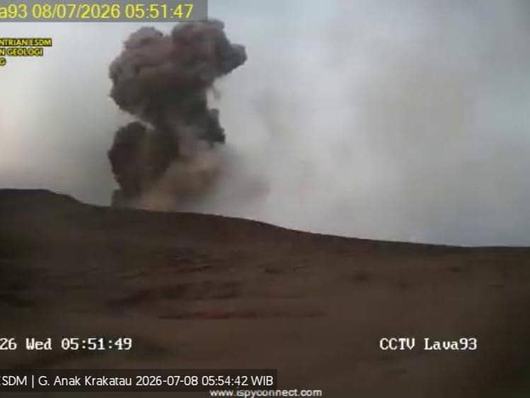 Status Gunung Anak Krakatau Naik ke Siaga, BPBD Lampung Pastikan Penyeberangan Bakauheni-Merak Tetap Aman
