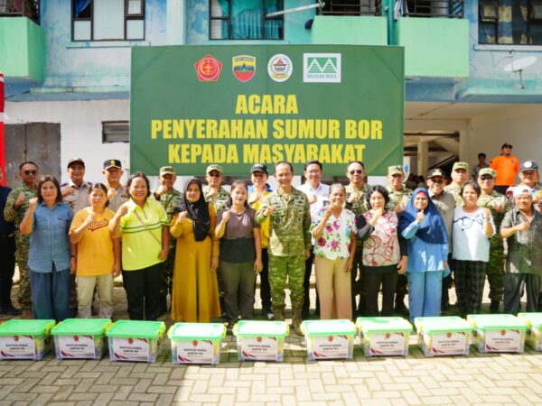 Sumur Bor dan Instalasi Air Bersih Diresmikan Kasum TNI di Huntara Tapteng, 105 KK Terima Sembako