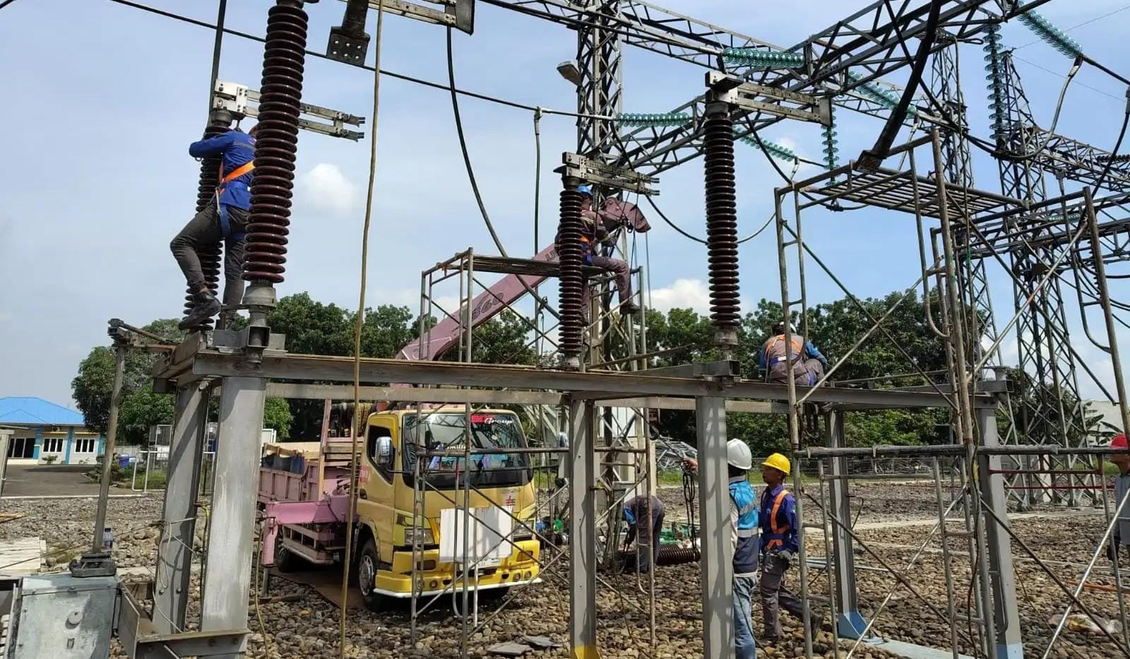 PLN Ganti Peralatan Strategis di Gardu Induk Sei Rotan, Pasokan Listrik Sumut Makin Andal