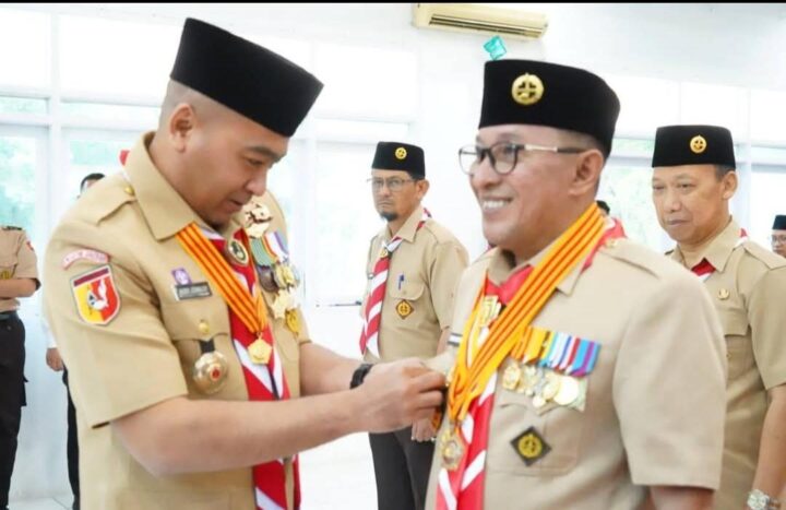 Bupati Eka Putra Resmi Dilantik Sebagai Ketua Mabicab Pramuka Tanah Datar, Wabup Ahmad Fadly Pimpin Kwarcab Periode 2026-2031