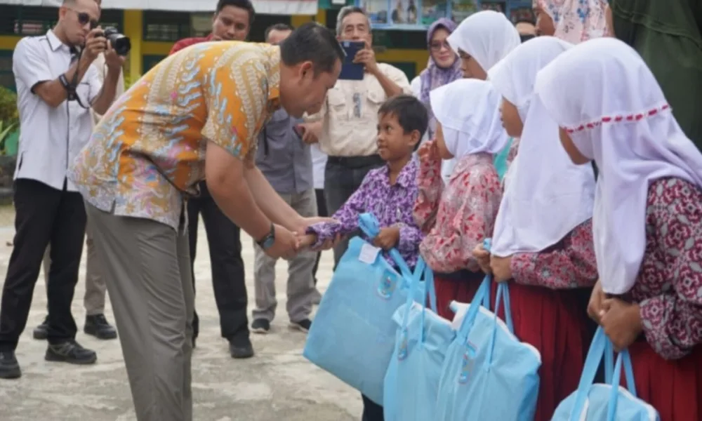 Bupati Merangin M. Syukur Ancam Sanksi Mutasi bagi Guru PNS yang Tolak Ditempatkan di Pelosok