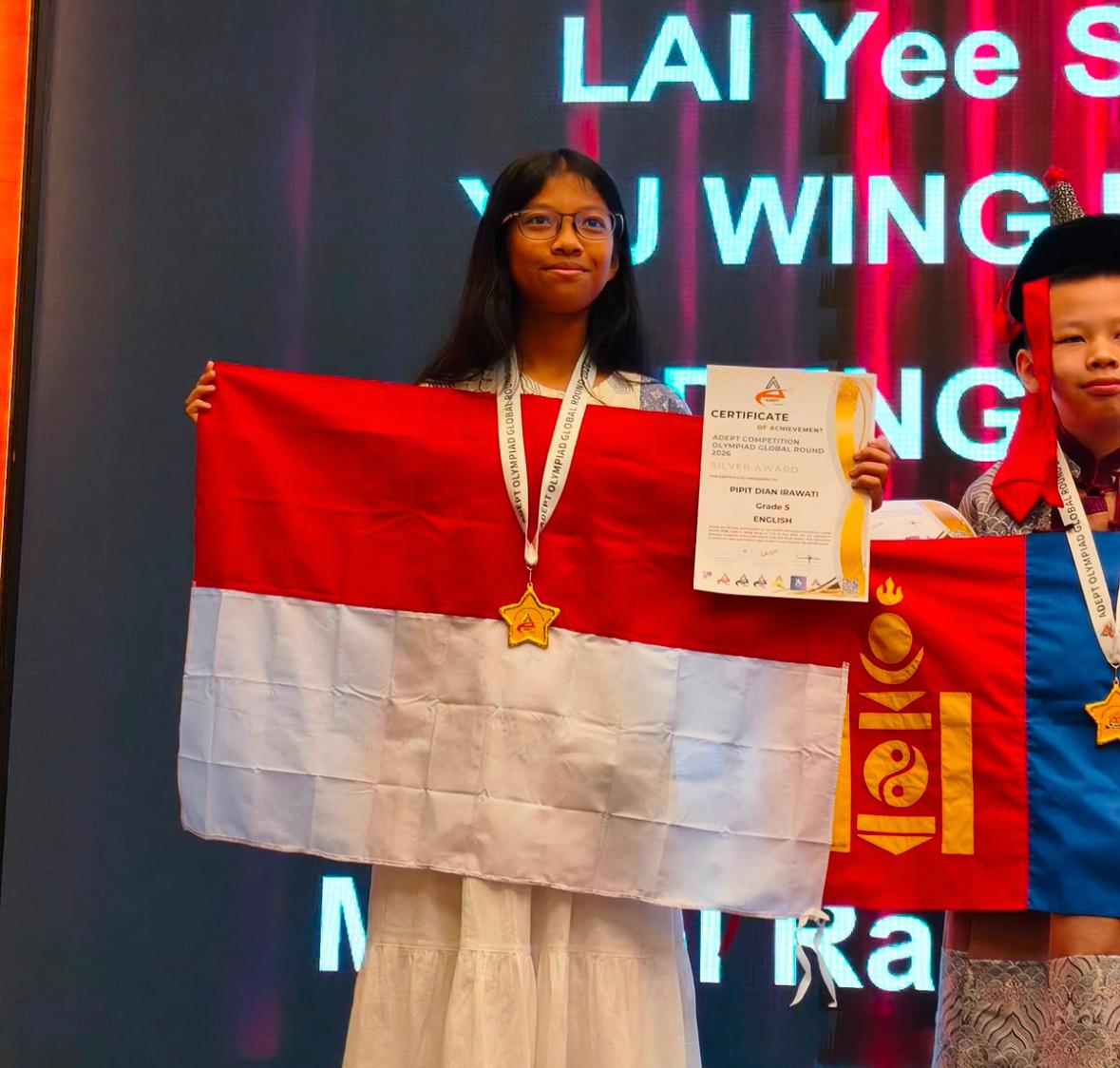Siswi SD KPS Balikpapan Pipit Dian Irawati Raih Silver Award Olimpiade Bahasa Inggris Internasional di Hong Kong
