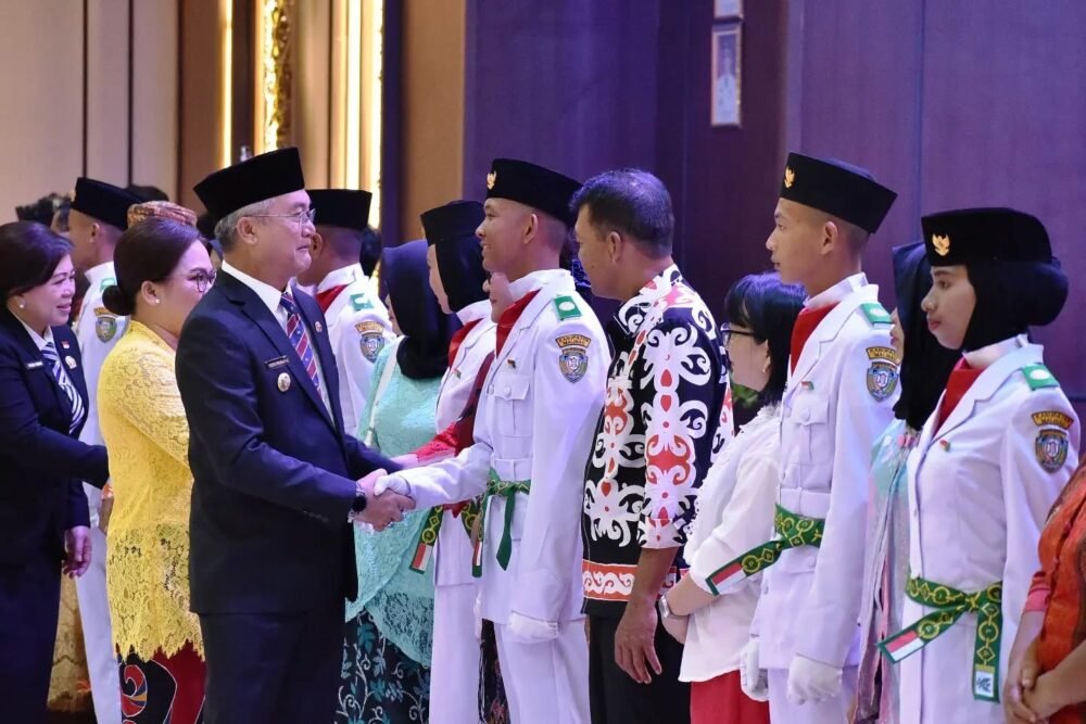 Bupati Malinau Wempi W. Mawa Kukuhkan Paskibraka untuk HUT ke-81 RI, Titip Pesan Disiplin dan Jaga Kekompakan