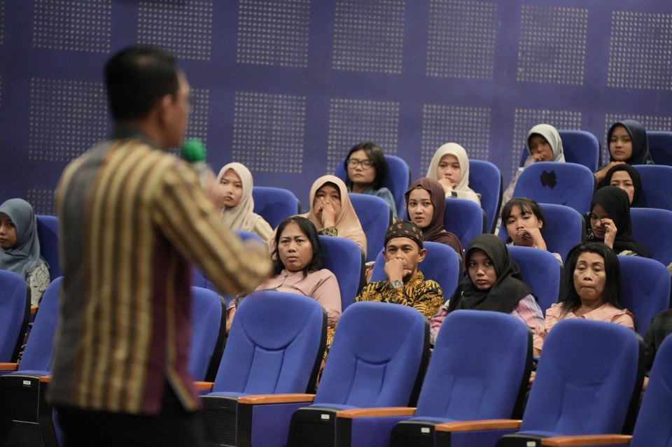 Pemkab Sleman Luncurkan Beasiswa Sleman Pintar untuk Putus Rantai Kemiskinan Antargenerasi, Targetkan Ratusan Mahasiswa