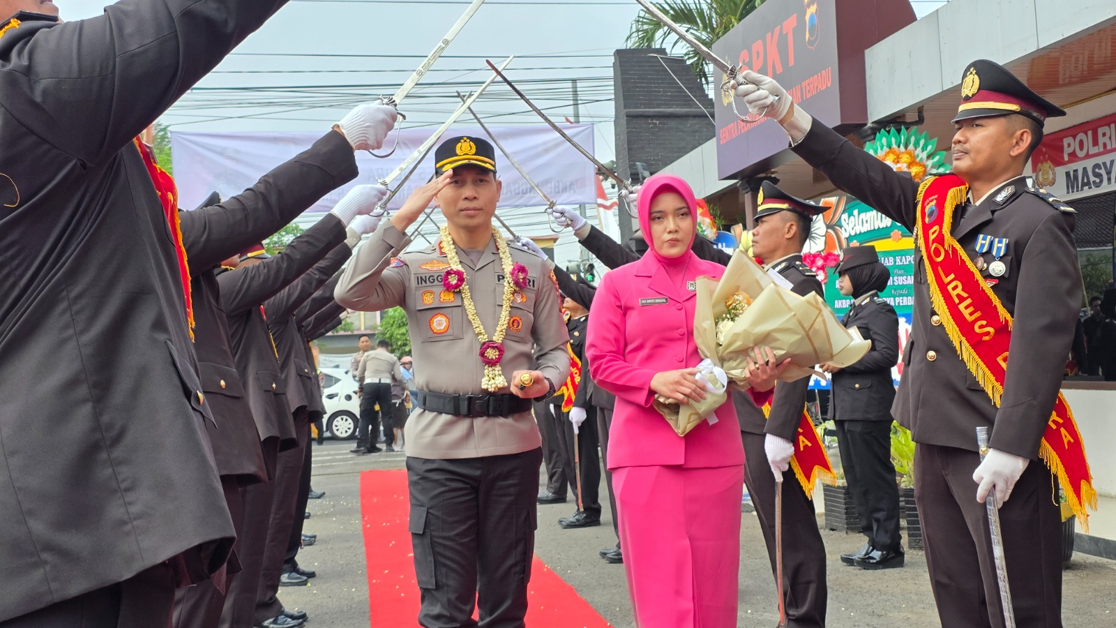 Tradisi Penyambutan Kapolres Blora Digelar, AKBP Inggal Widya Perdana Resmi Gantikan AKBP Wawan Andi Susanto