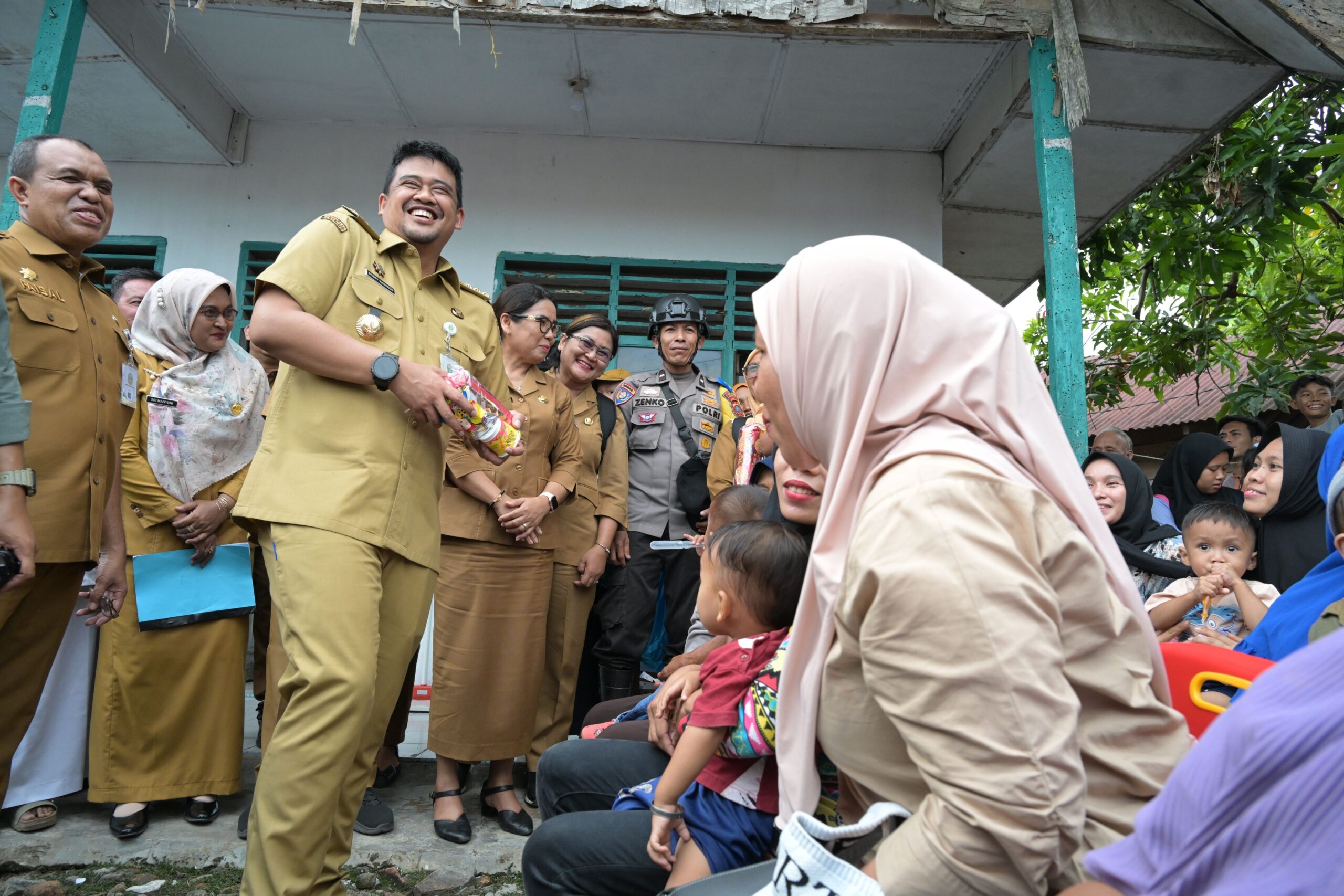 Ibu Hamil di Tapanuli Selatan Harus Ditandu 6 Jam ke Rumah Sakit, Bobby Nasution Percepat Program Puskesmas Rawat Inap