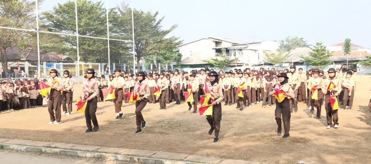Hari Pramuka ke-65 di Cipayung Depok, Kepala SDN Cipayung 1 Tekankan Disiplin dan Tanggung Jawab Lewat Aksi Nyata