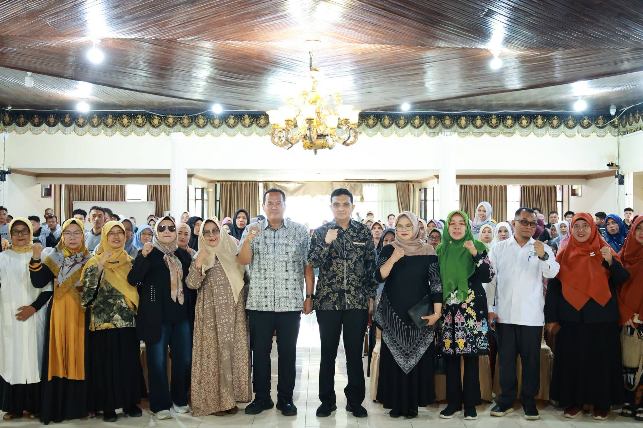 Wali Kota Pariaman Buka Sosialisasi Germas, Anggota DPR RI Sebut Kota Ini Masuk 5 Besar Capaian PKG se-Sumbar