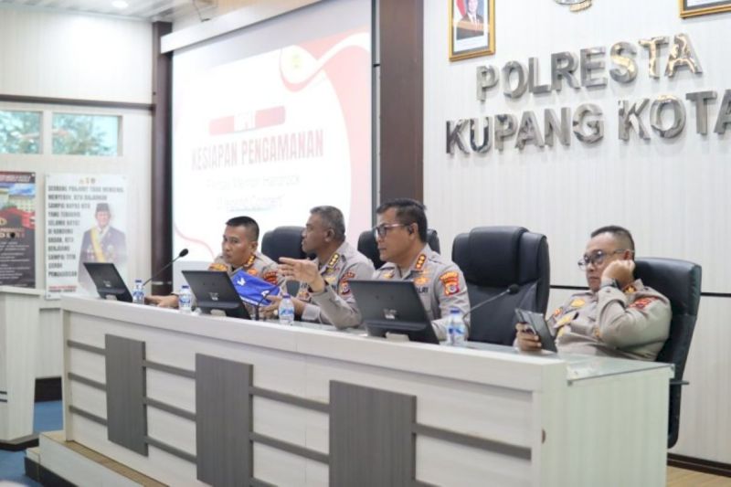 400 Personel Gabungan TNI-Polri Dikerahkan Amankan Konser Iwan Fals di Stadion Oepoi Kupang, Tiket Terjual 1.000 Lembar