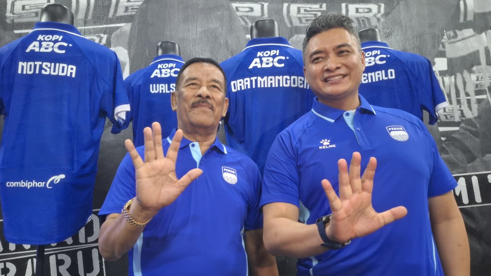 Manajer Persib Umuh Muchtar Ungkap Alasan Rekrut Ragnar Oratmangoen untuk Musim 2026/2027, Kontrak Tiga Tahun