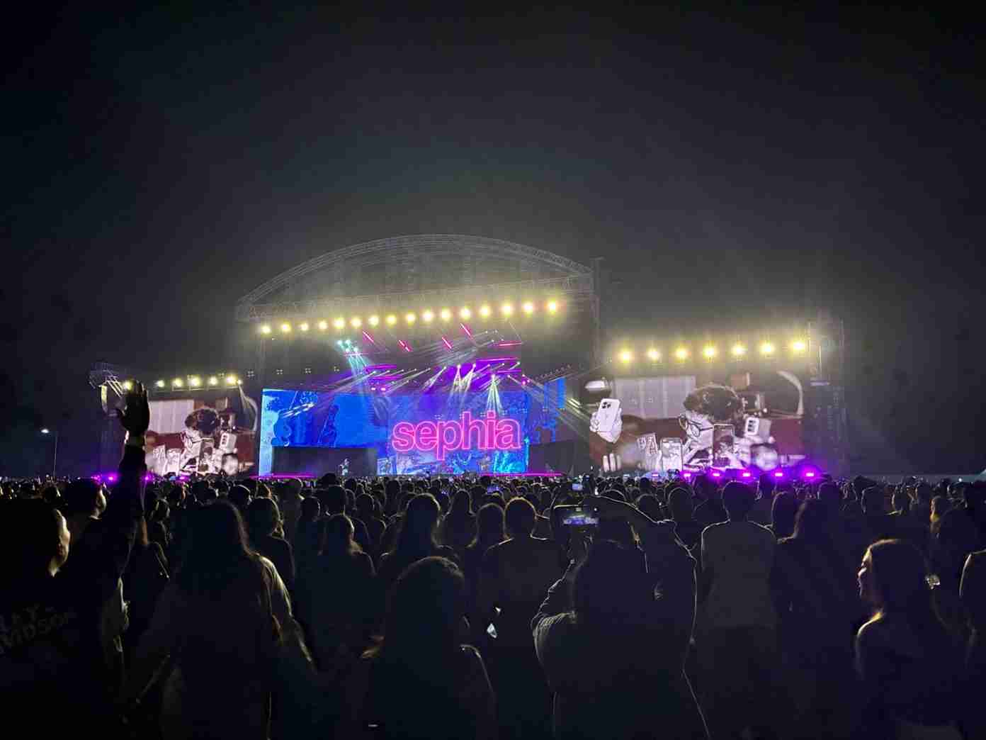 Puluhan Ribu Sheila Gank Padati Konser Sheila On 7 di Gianyar, Duta Ucapkan Terima Kasih atas Keramahan Bali