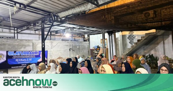 Reses di Syiah Kuala, Hj. Efiaty Tampung Aspirasi Drainase hingga Lampu Jalan, Warga Minta Tambahan Penerangan Cegah Begal