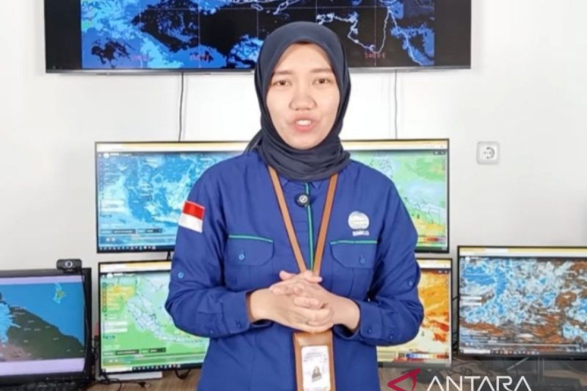 BMKG Imbau Warga Sumut Waspadai Hujan Disertai Petir dan Angin Kencang Sepanjang Minggu