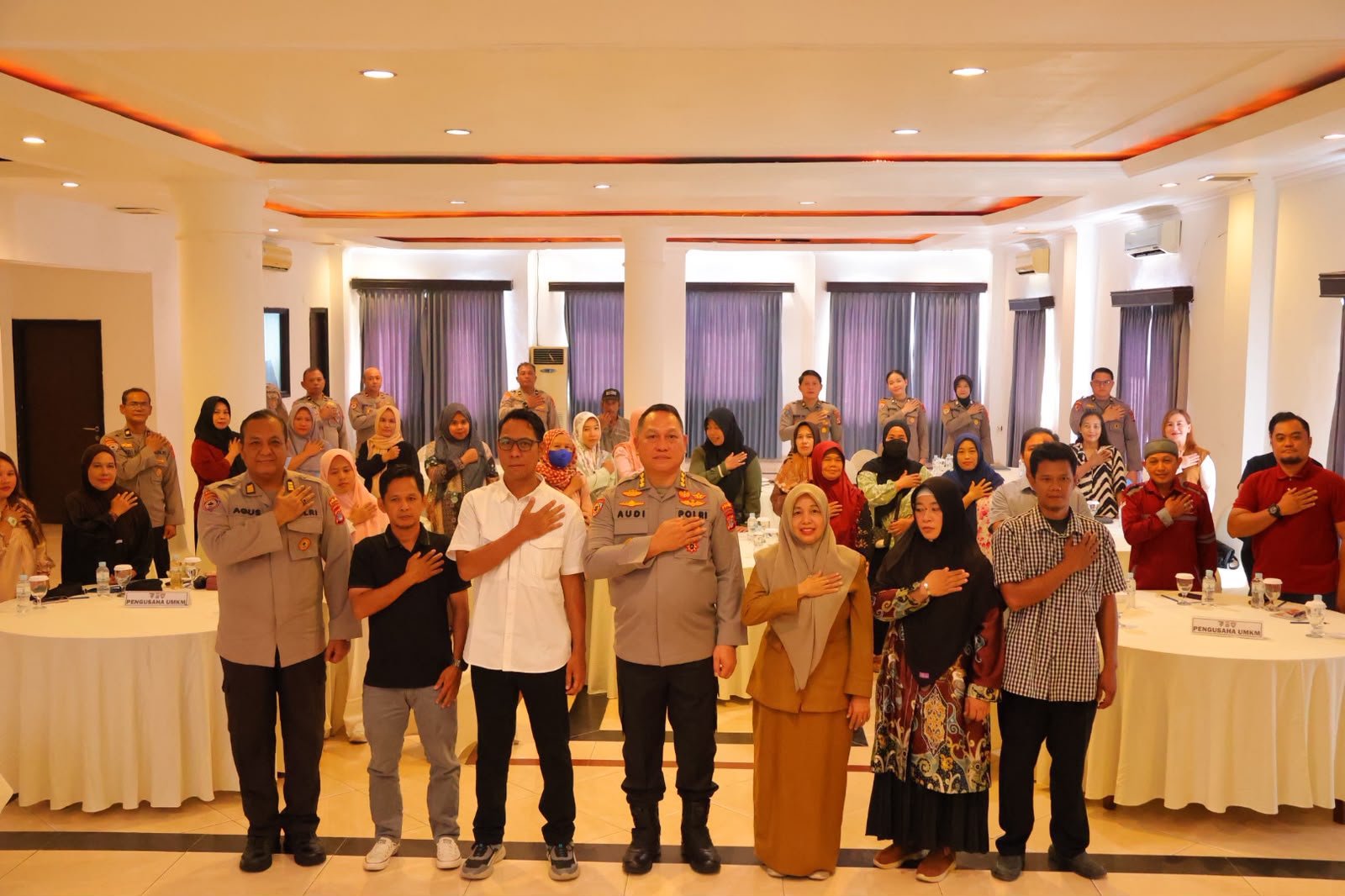 Polda Kaltara Gelar Workshop Digital Marketing untuk UMKM di Tanjung Selor, Bhabinkamtibmas Ikut Didampingi
