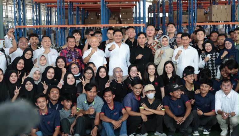 Wapres Gibran Tinjau Pabrik Motor Listrik di Balaraja, Bupati Tangerang Ungkap Investasi Tembus Rp 11,63 Triliun