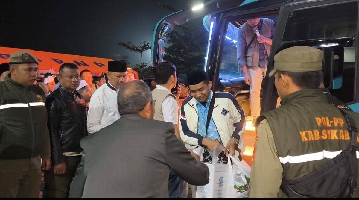 1 Jemaah Haji Sukabumi Wafat di Makkah, Dua Lansia Lain Drop Saat Tiba di Bandara