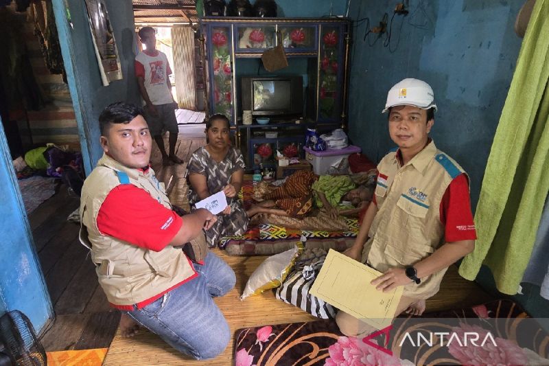 YBM PLN ULP Buntok Salurkan Bantuan Sembako dan Uang Tunai untuk 3 Kelurahan di Dusun Selatan