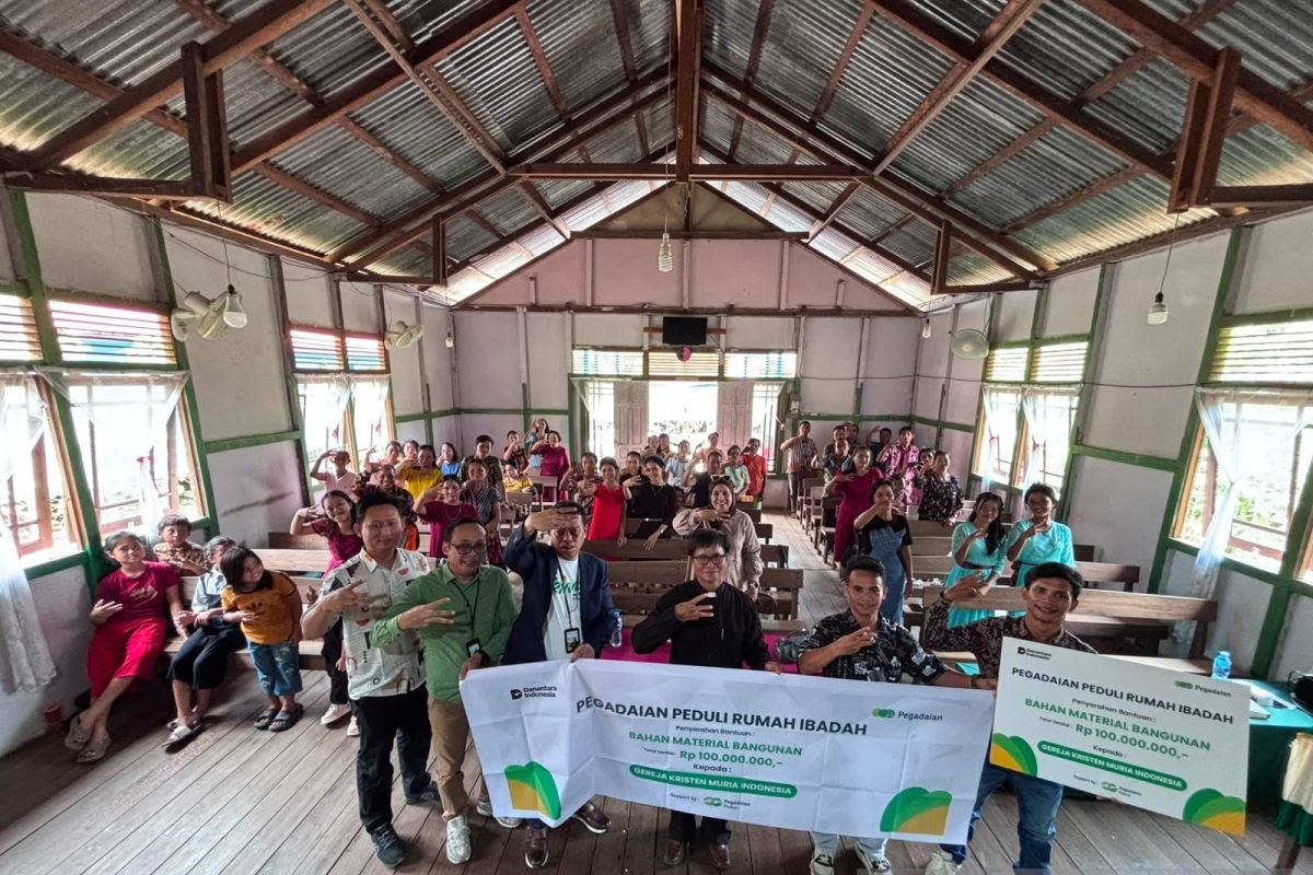 Pegadaian Salurkan Bantuan Rp 100 Juta untuk Pembangunan GKMI Nanga Awin di Kapuas Hulu