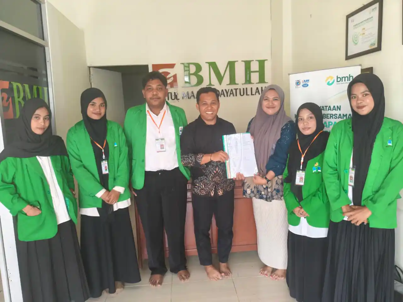 Mahasiswa FEBI UIN Ambon Mulai Magang di BMH Maluku, Belajar Kelola Zakat dan Keuangan Syariah