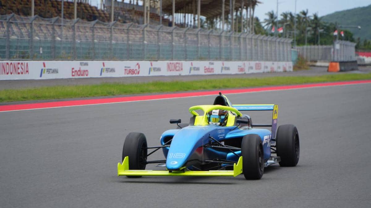 Sirkuit Mandalika Resmi Gelar Dua Putaran Formula Indonesia pada Agustus dan Oktober 2026, Target Lahirkan Pembalap Roda Empat Nasional