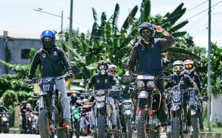 Komunitas Supermoto Makassar Jelajahi Bantimurung dan Leang-Leang, 50 Rider Ikut Edukasi Perawatan Mesin