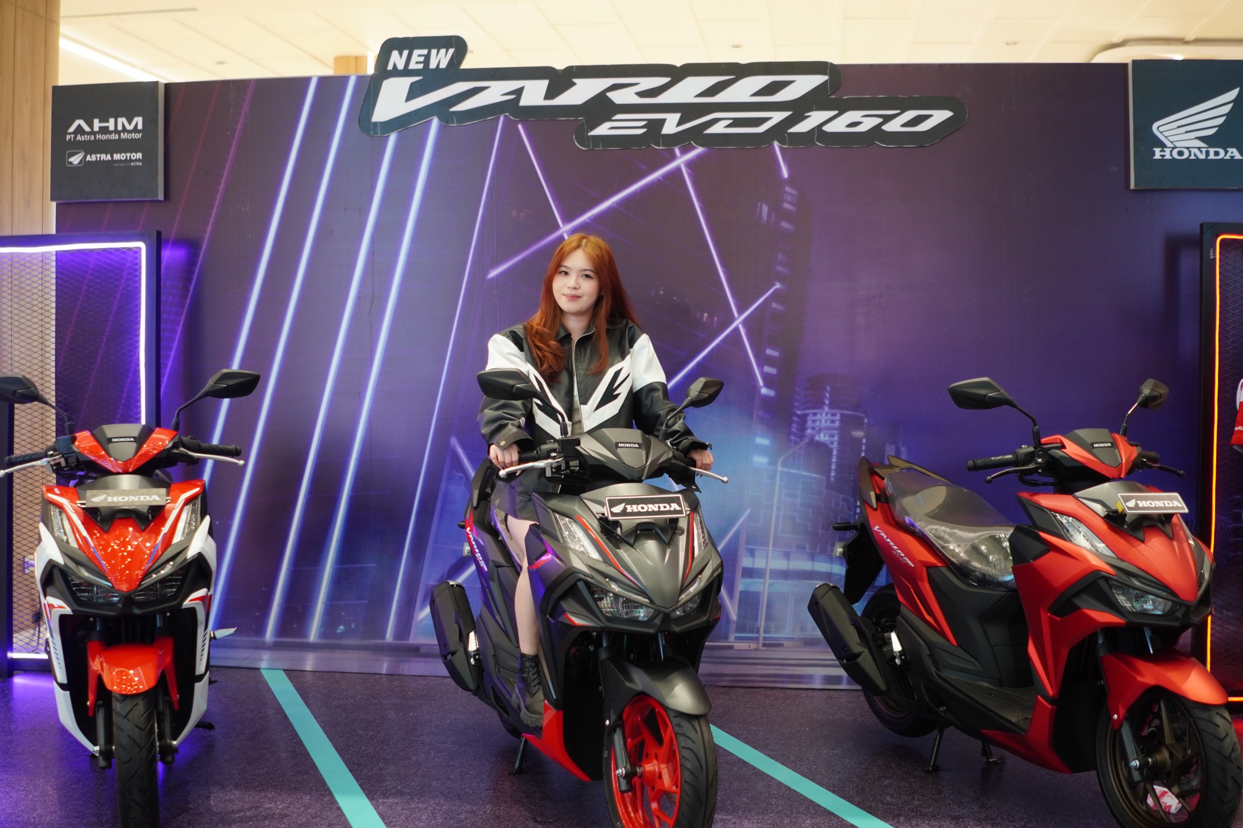 Ribuan Pengunjung Padati Pameran New Honda Vario Evo 160 di Palembang Square Mall, Beragam Modifikasi dan Hiburan Disajikan
