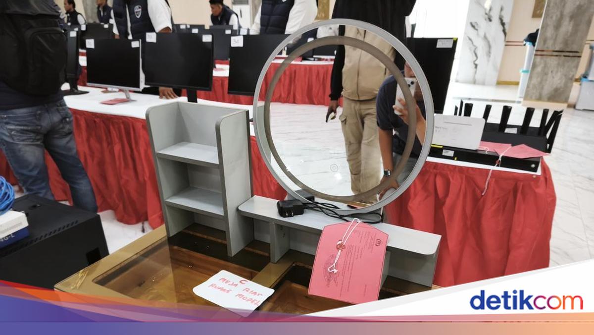 Meja Rias Eks Artis Fabiola Jadi Barang Bukti Markas Scammer Solo Baru, Polisi Sita Rp 41 Miliar