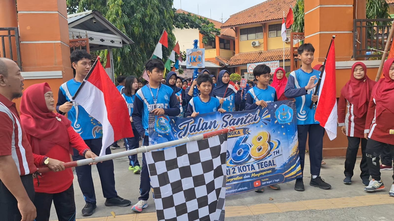 HUT ke-68 SMPN 2 Tegal Dirayakan dengan Lepas Burung Harapan dan Sesi Motivasi dari Alumni