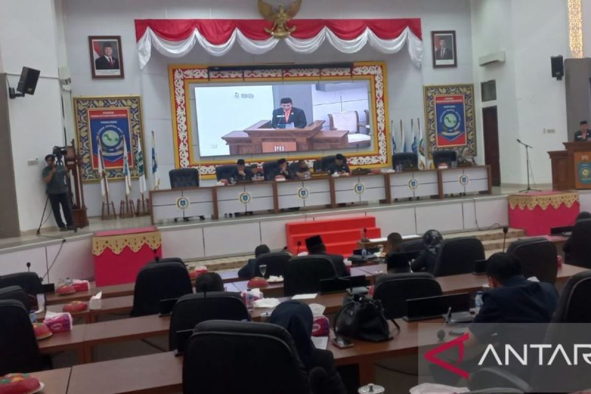DPRD Bangka Belitung Sahkan Perda Pertanggungjawaban APBD 2025, Soroti Serapan Anggaran OPD yang Masih Rendah