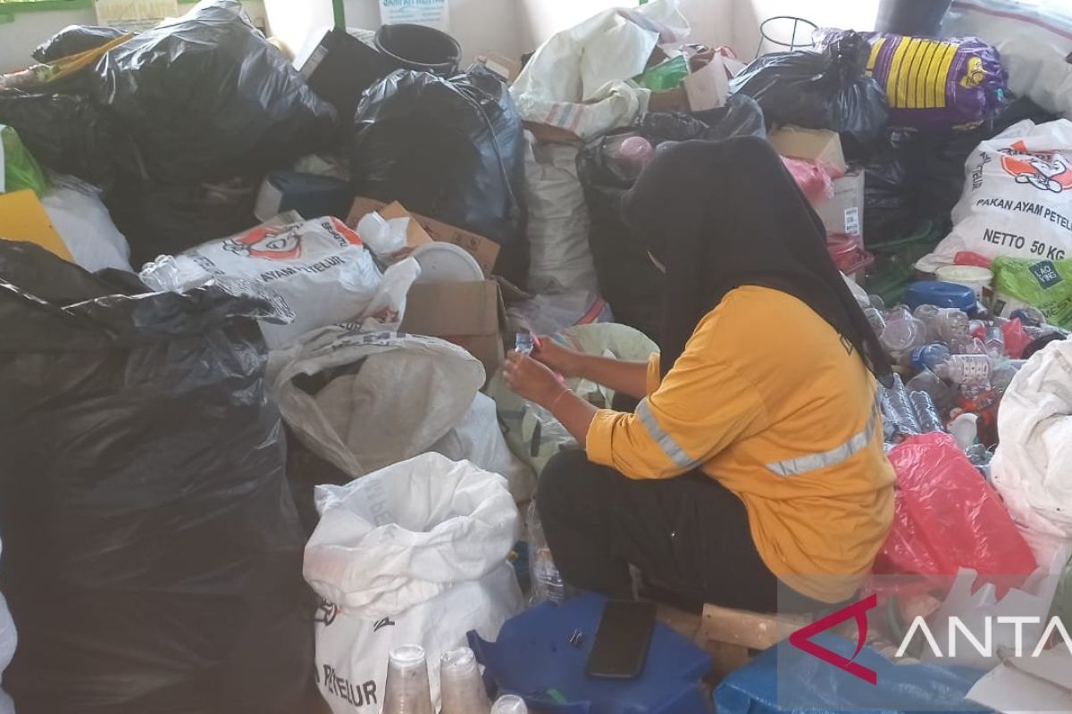 DLH Bangka Gandeng Swasta Sediakan Mesin Pencacah Plastik, Target Kurangi Volume Sampah di TPA Sungailiat