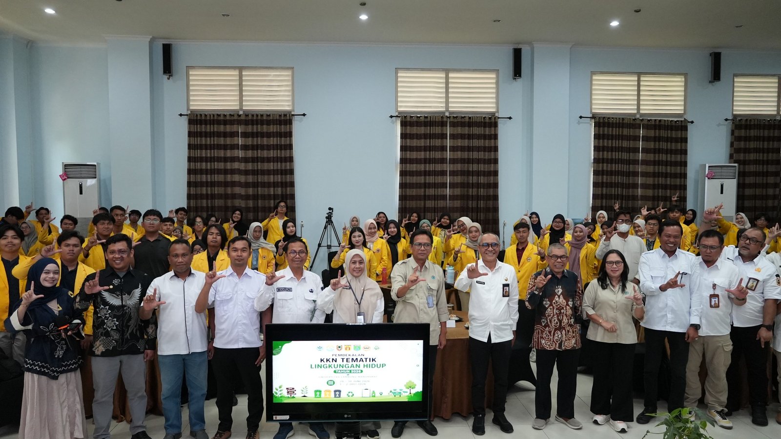 DLH Kalsel Terjunkan 534 Mahasiswa KKN ke Banjarbaru dan Tanah Bumbu untuk Atasi Darurat Sampah 400 Ton per Hari
