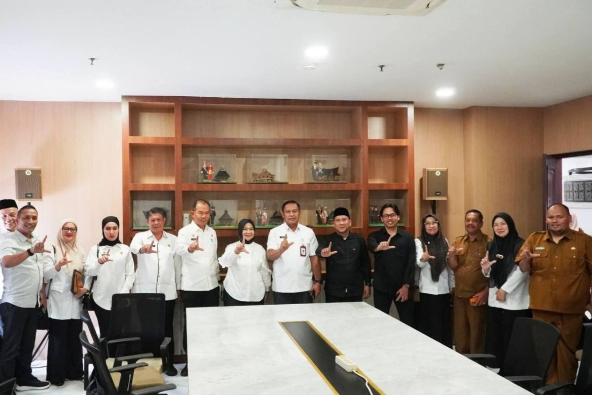 Plt Bupati Langkat Tiorita Surbakti Percepat Penanganan Banjir, Rakor dengan Satgas PRR Nasional di Medan