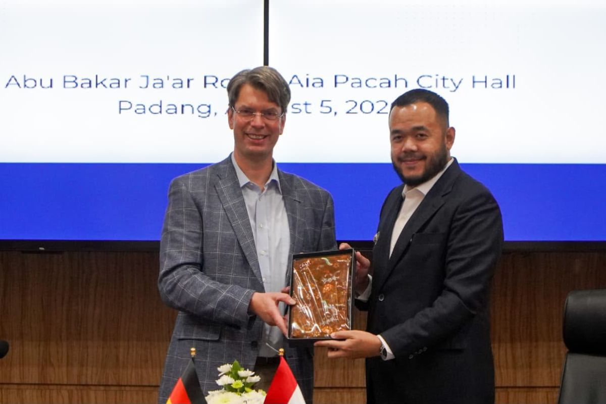 38 Tahun Bersaudara, Pemkot Padang dan Hildesheim Jerman Perbarui Kerja Sama Sister City, Fokus Revitalisasi Batang Arau