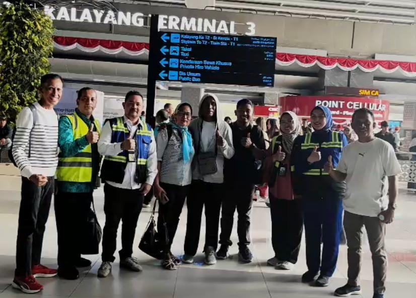 Nelayan Batang Dua Ternate Esau Sidemo Selamat Setelah 26 Hari Terombang-ambing di Samudra Pasifik, Kini Tiba di Jakarta